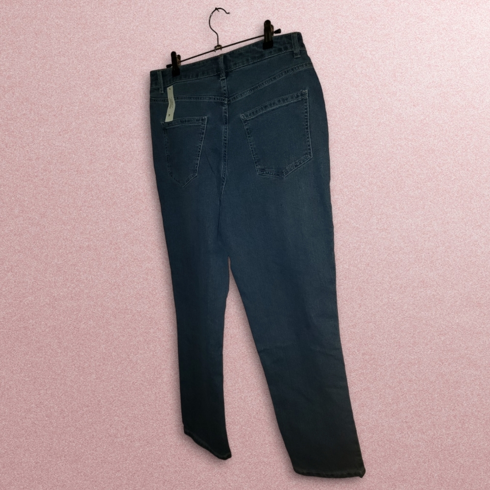 💖No Boundaries Juniors High Rise Mom Jeans (Size 9) - Picture 6 of 14